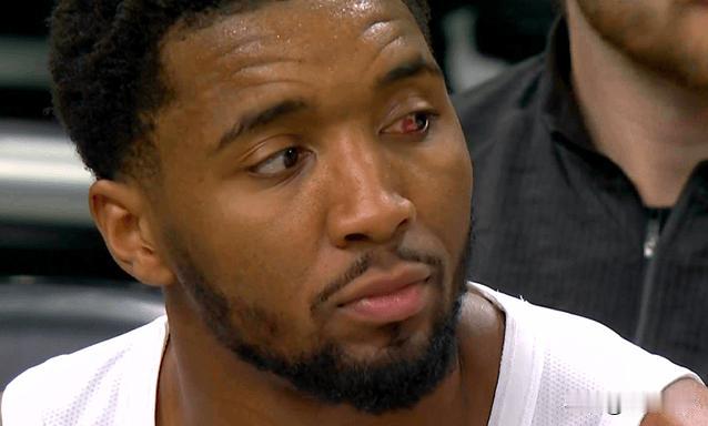 美媒Oh No He Didn't晒出米切尔的一张赛场照：“多诺万-米切尔的眼睛