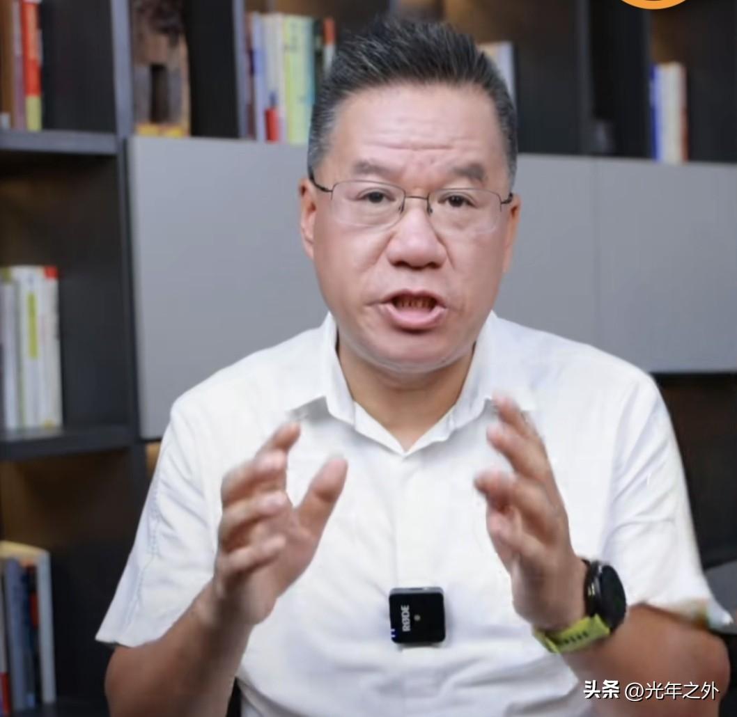 马光远一针见血：金价大跌央行还在疯狂囤金，普通人千万别跟风！
 
近期国际金价大
