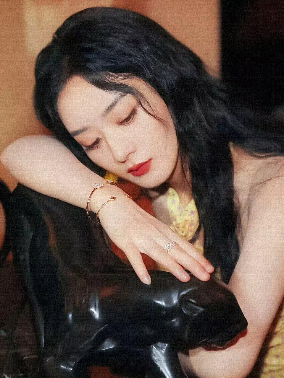 赵丽颖赵丽颖与凤行zly赵丽颖沈璃"要努力把赵丽颖的千张照片变成一张去见赵丽颖的