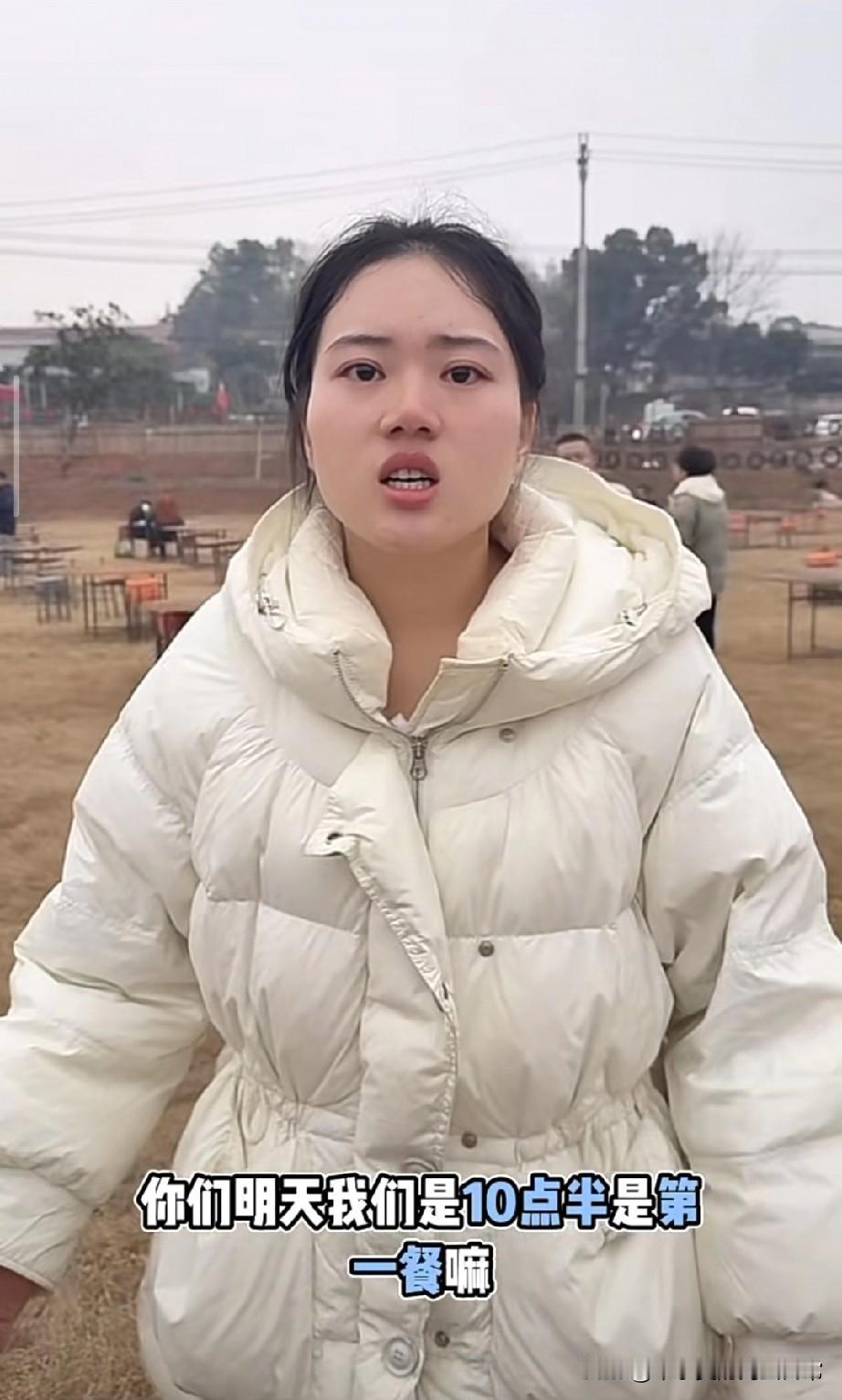 “灿灿子”杀猪宴明天开席！赌上口碑也要硬办的乡村饭局
 
🔥全网追更的“灿灿子