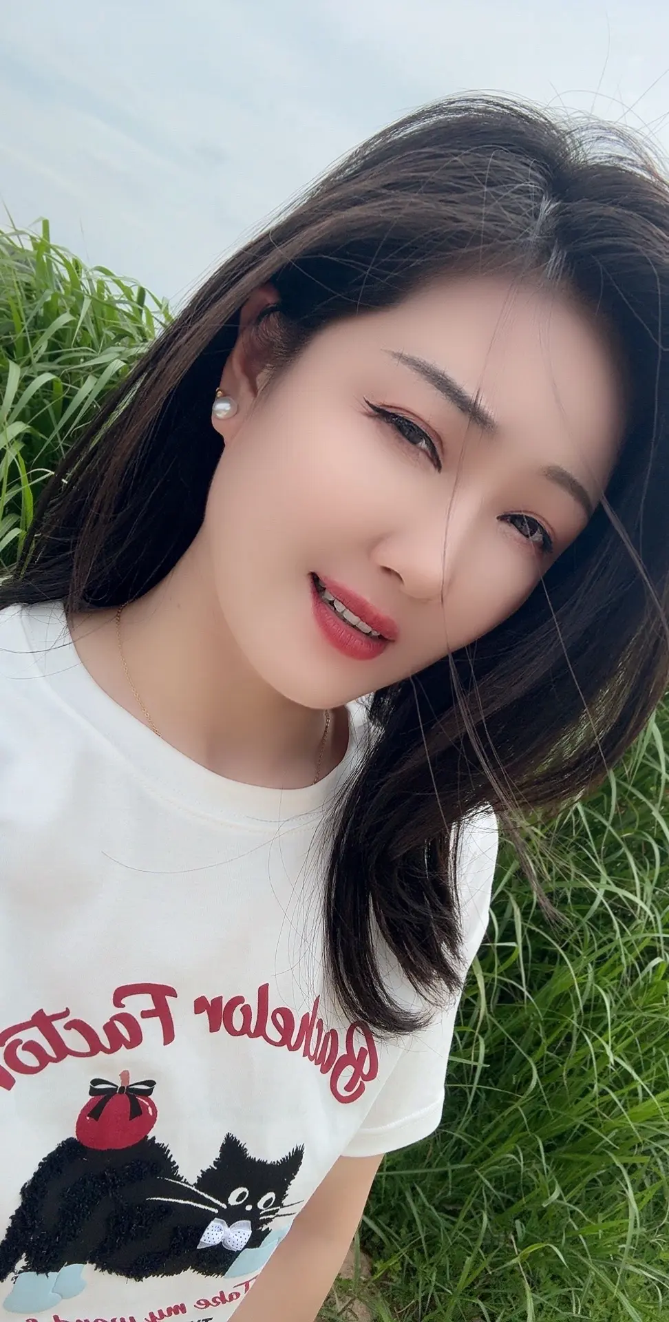 御姐 耐看型 女人味