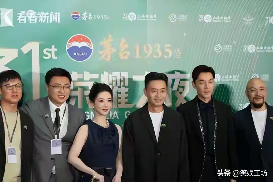 胡歌冲三封，杨紫连破纪录，白玉兰这夜悬念拉满！ 