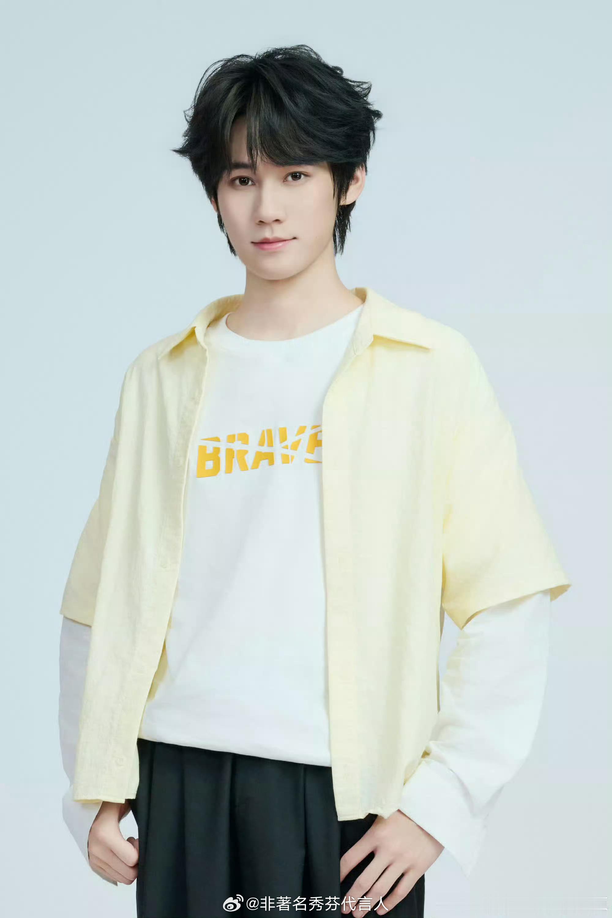 奔跑吧直播 张真源撕名牌好精彩啊，每周五来🥝看张真源奔跑吧 