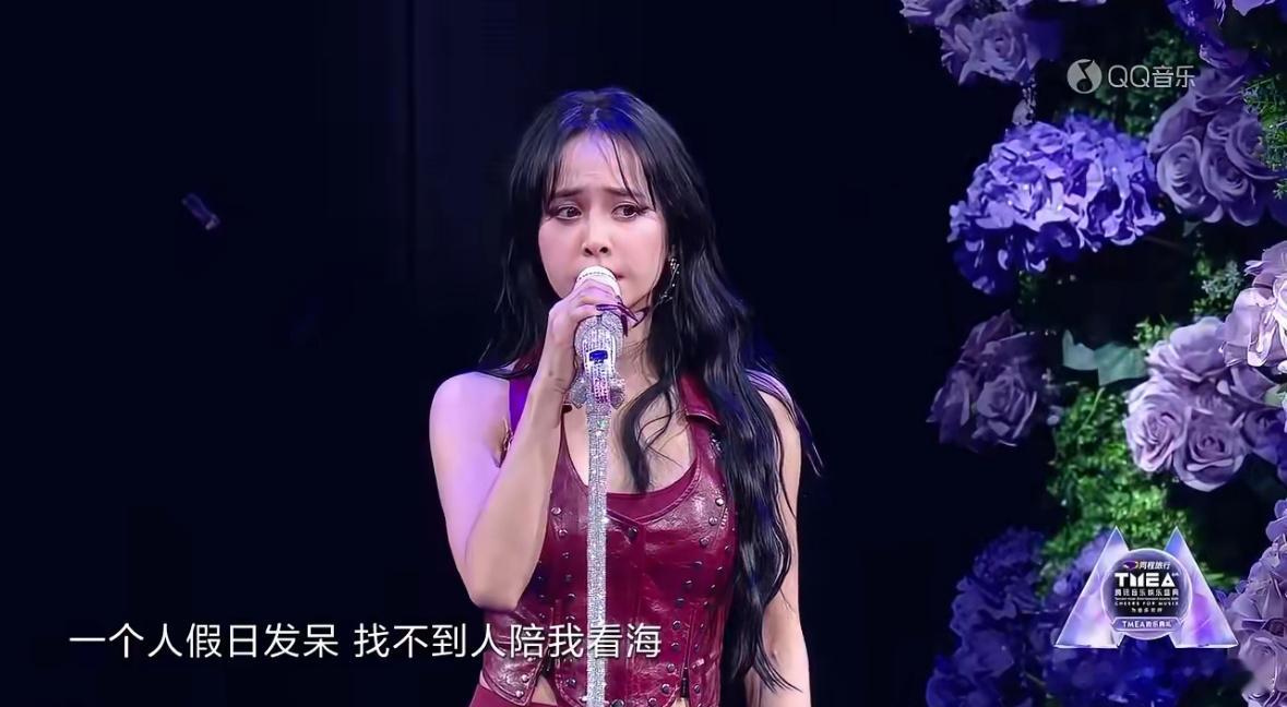 蔡依林把盛典开成演唱会 TMEA舞台上，蔡依林气场全开，8首歌连唱近半小时，从新