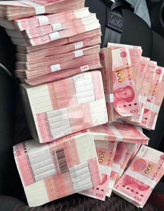 赞赞赞，玄学，你会大展宏图，大赚特赚。 ​​​
