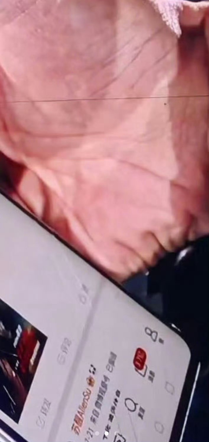 #张杰有3.7亿条消息#杰哥，你是真不点啊，不难受么？我看着都想给你点了 ​​​