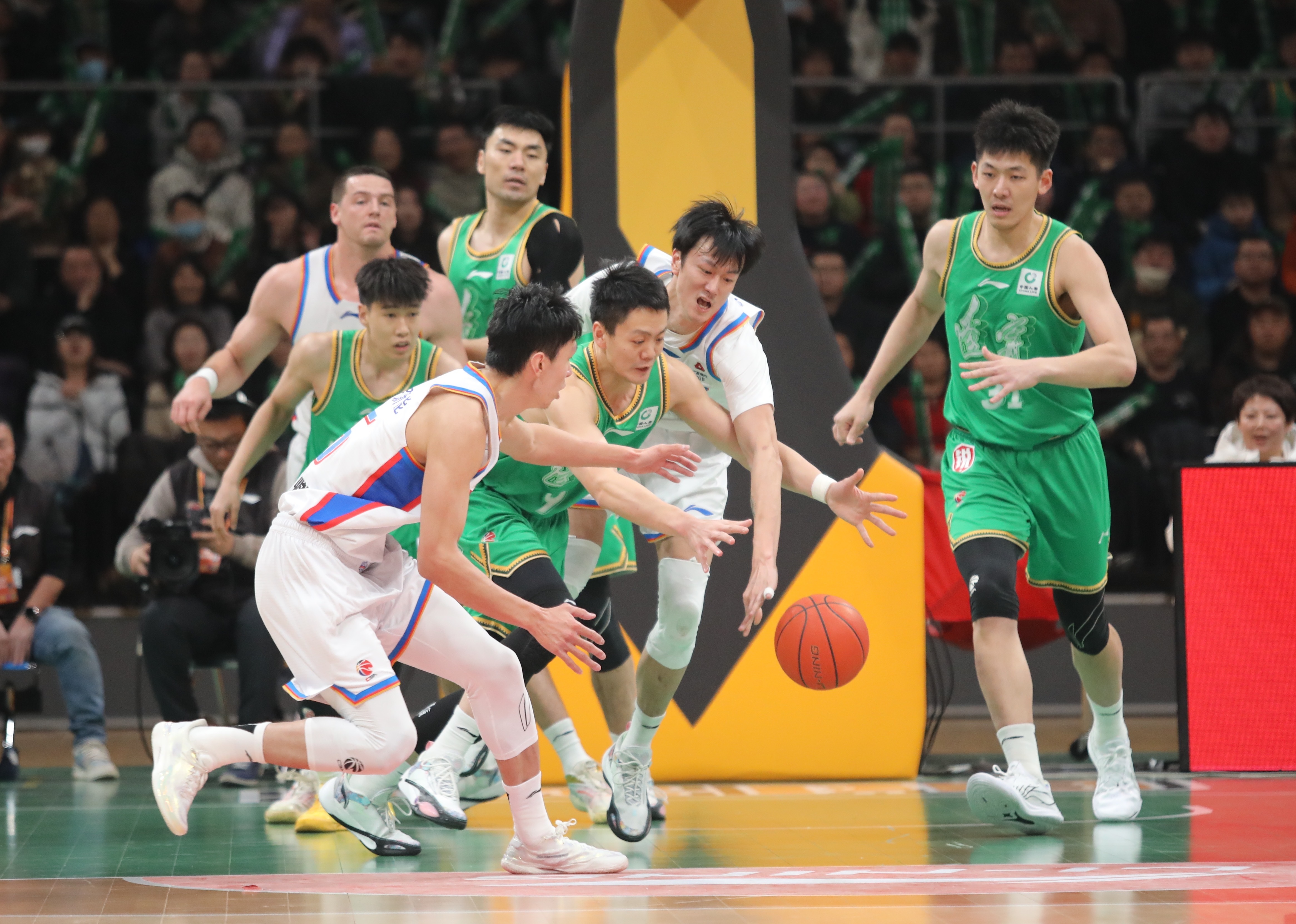 抢球 沈阳·辽宁体育馆