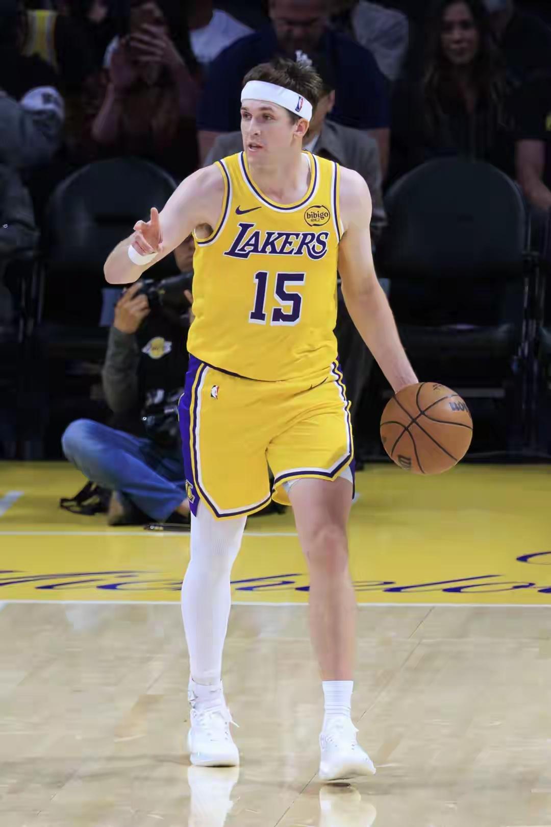 里夫斯太狠了！
东契奇与里夫斯前后脚受伤，检查结果仅仅相隔一天！
4月4日，东契