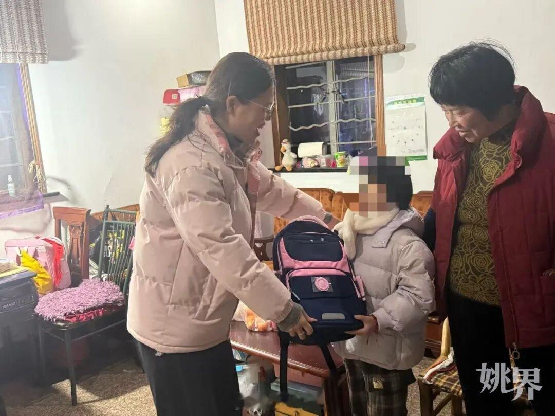 宁波余姚爱心接力点亮困境儿童微心愿 近日，宁波余姚依托“集光接力计划×Wonde