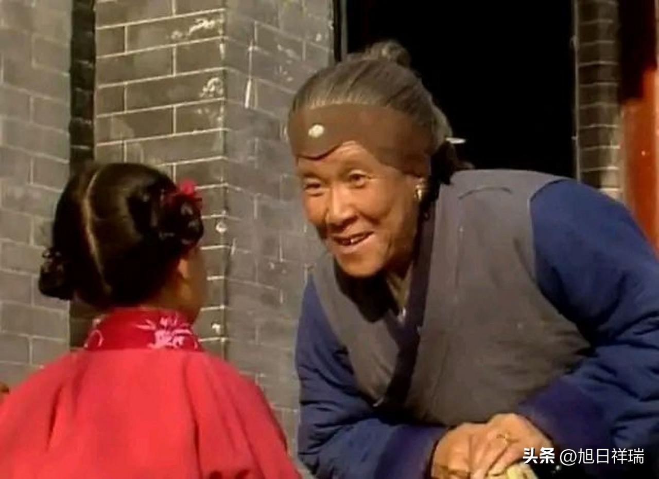 她演活了一个小人物的善良，戏外低调了一辈子！87版“刘姥姥”扮演者沙玉华去世享年