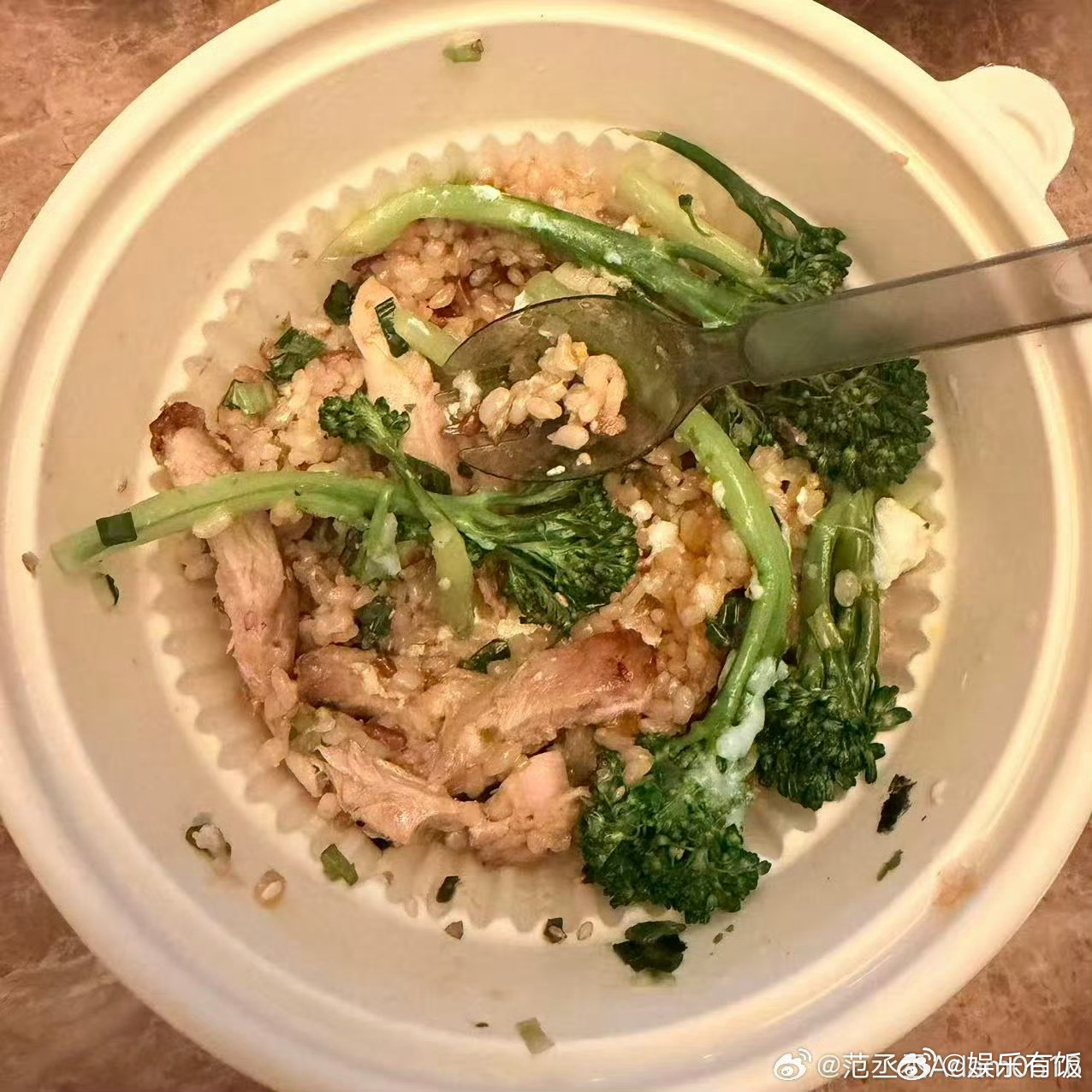 范丞丞四天减脂餐对比 范丞丞完全演我本人减肥！都说镜头是有感情的，第一天减脂餐还