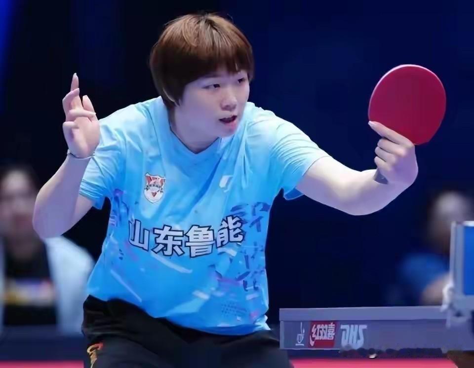 蒯曼受伤，但愿无妨！

女团比赛鲁能对上海的比赛中，第四盘鲁能的女双(陈幸同/蒯