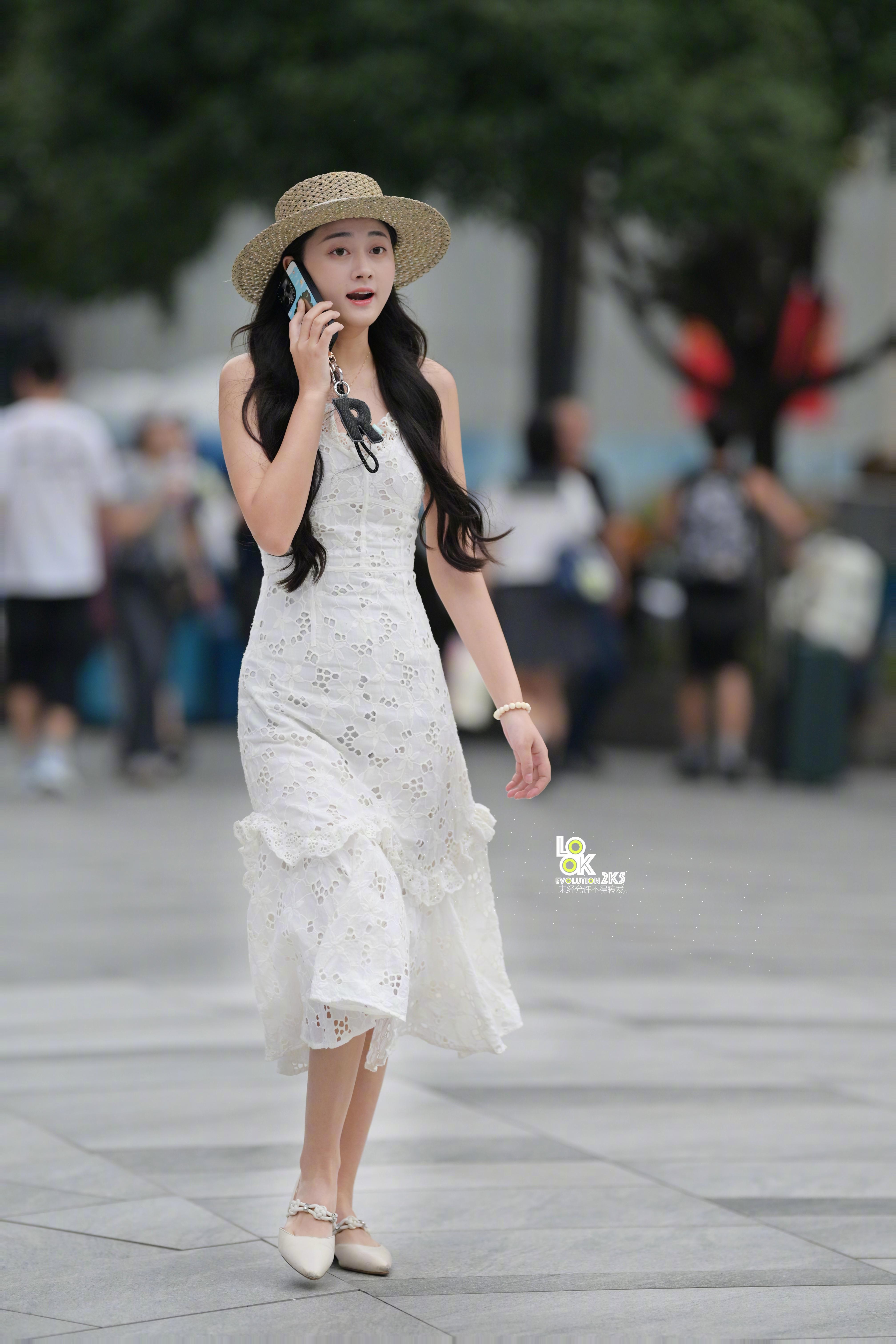 现在晚饭后各位忙啥呢？ ​​​