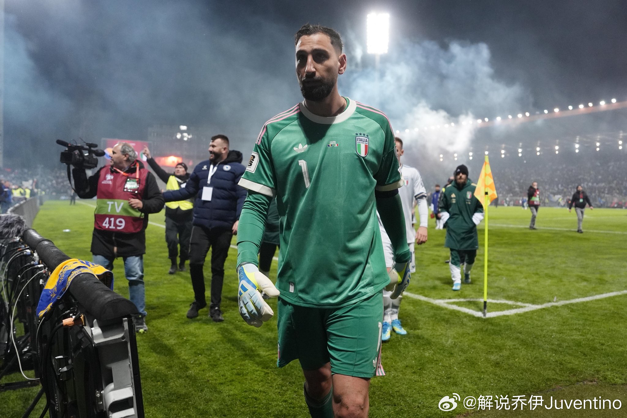 意大利足球正处在一种平静的绝望之中。 