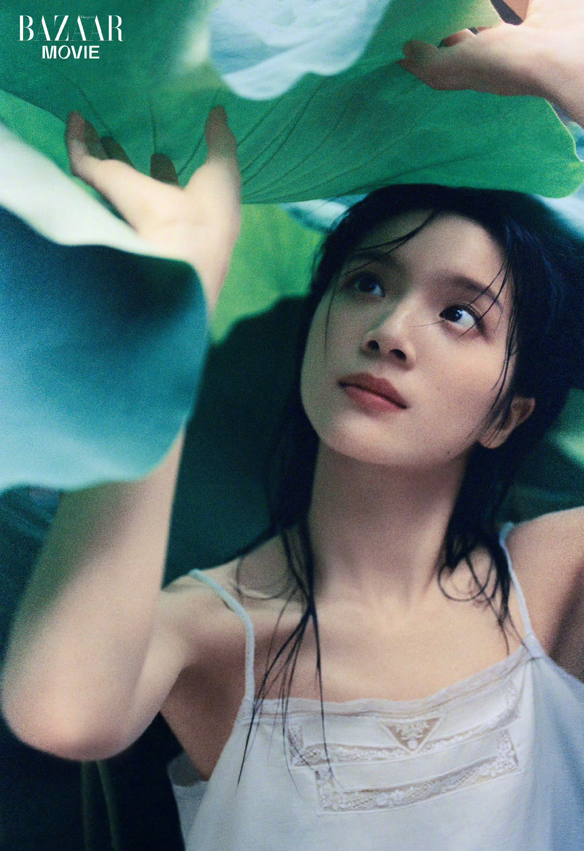 阿嬷女主李思潼登上《芭莎电影》电子刊封面啦带来一组极具南洋风情的复古大片～李思潼