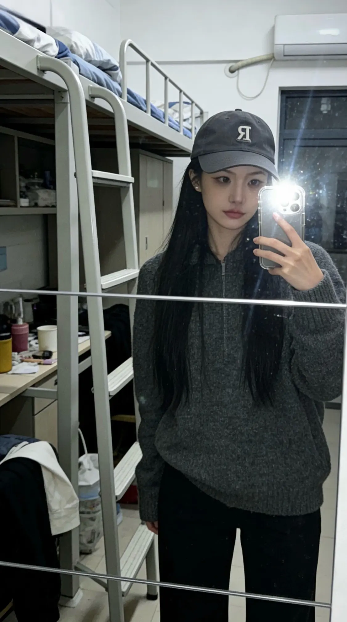 不知不觉不问不痛不痒，多少的时光。