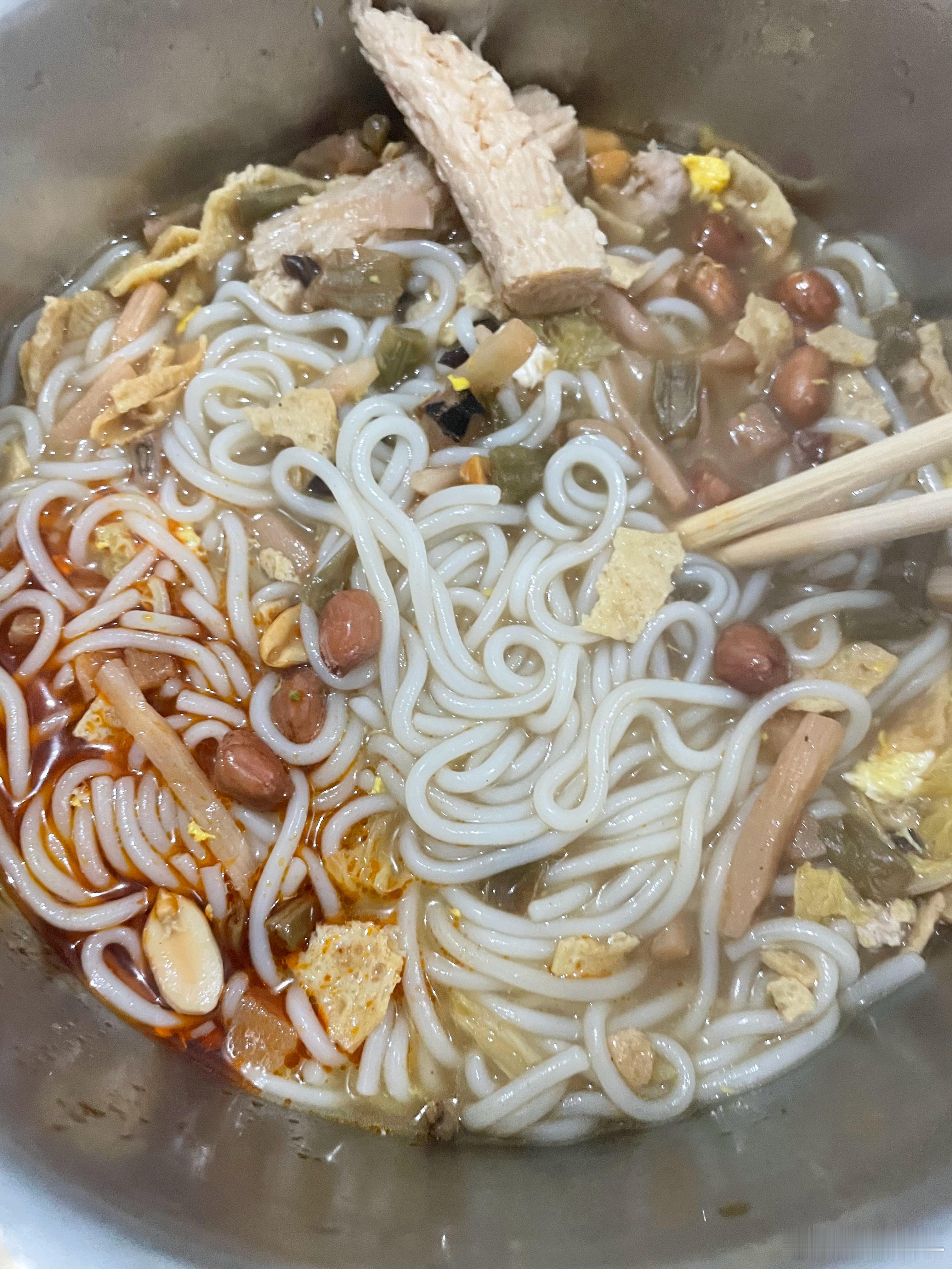 螺蛳粉好久没吃了味道不错螺霸王 