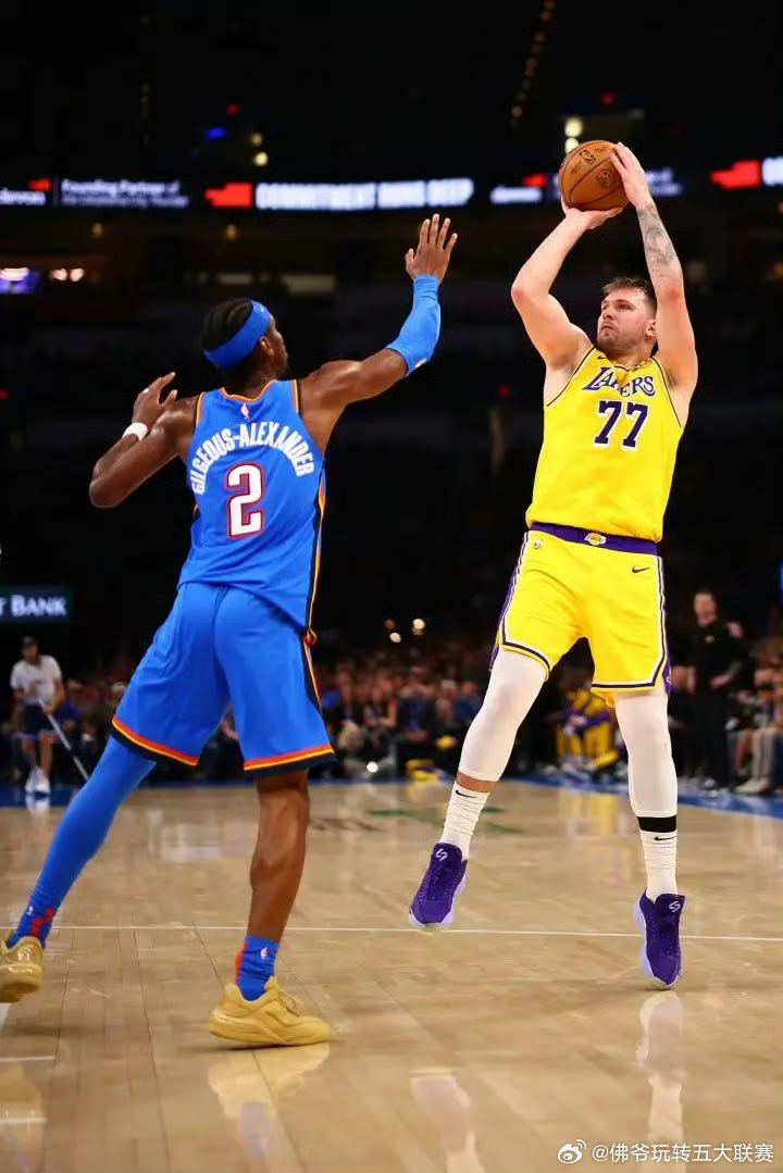 🏀爆冷+无缘西一！湖人9连胜遭终结，季后赛之路何去何从？NBA常规赛激战正酣，