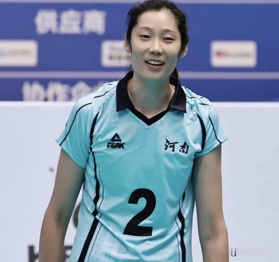 河南对于朱婷真是当作“亲闺女”

1.朱婷在国家队的2号球衣给了其他队员，河南队