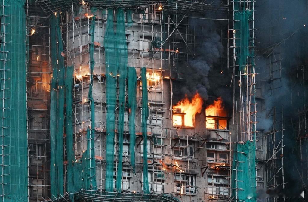 大埔宏福苑五级火｜涉3.3亿元大维修风波 料首期工程最快明年3月起拆棚 曾有居民