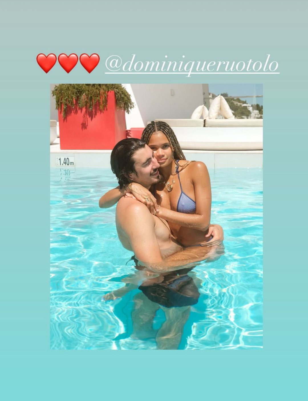 哈克斯与女友，公然秀恩爱👩‍❤️‍💋‍👨#篮球热力一夏# ​​​
