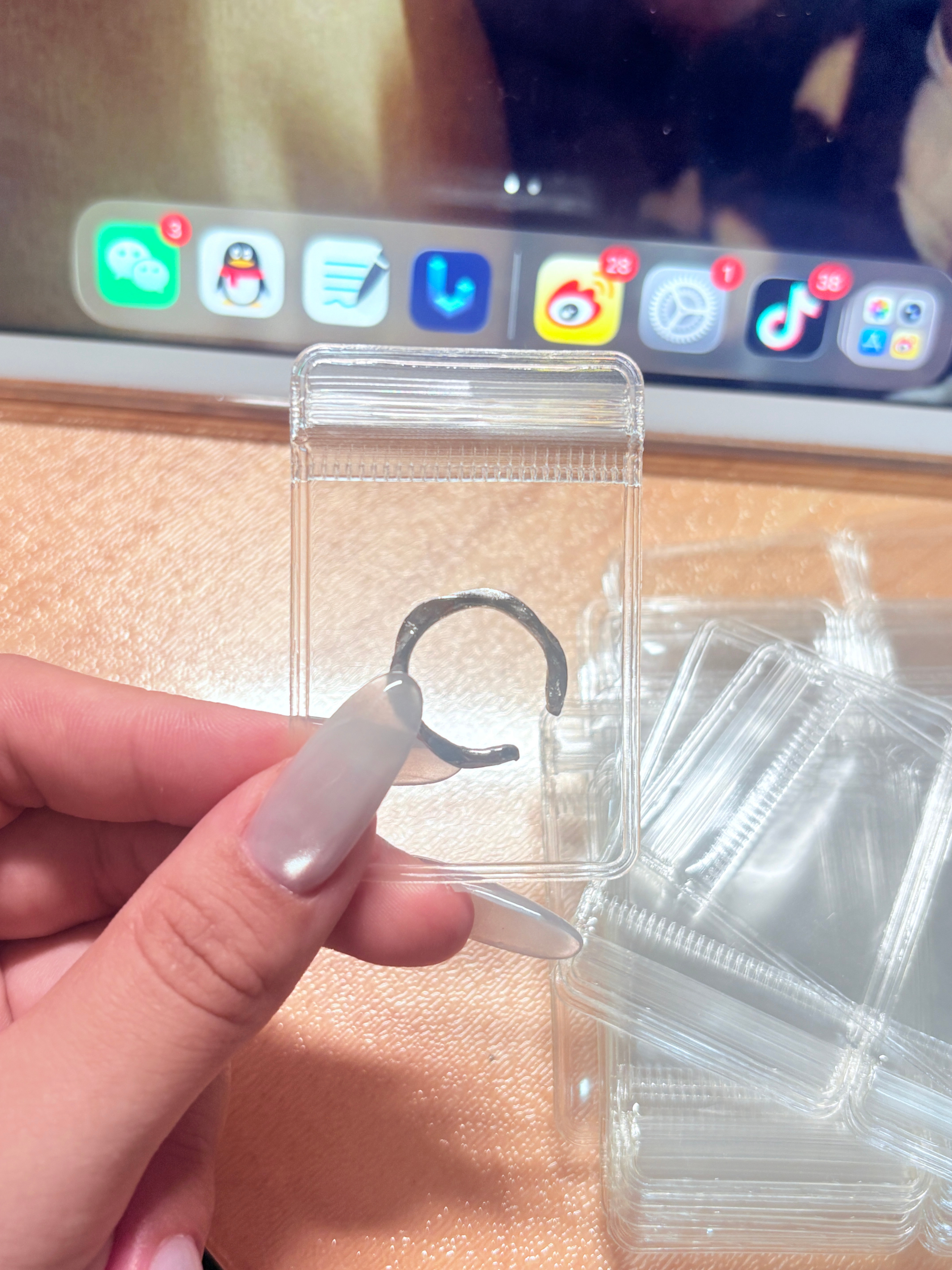 莫比乌斯，命运将我们紧紧缠绕 