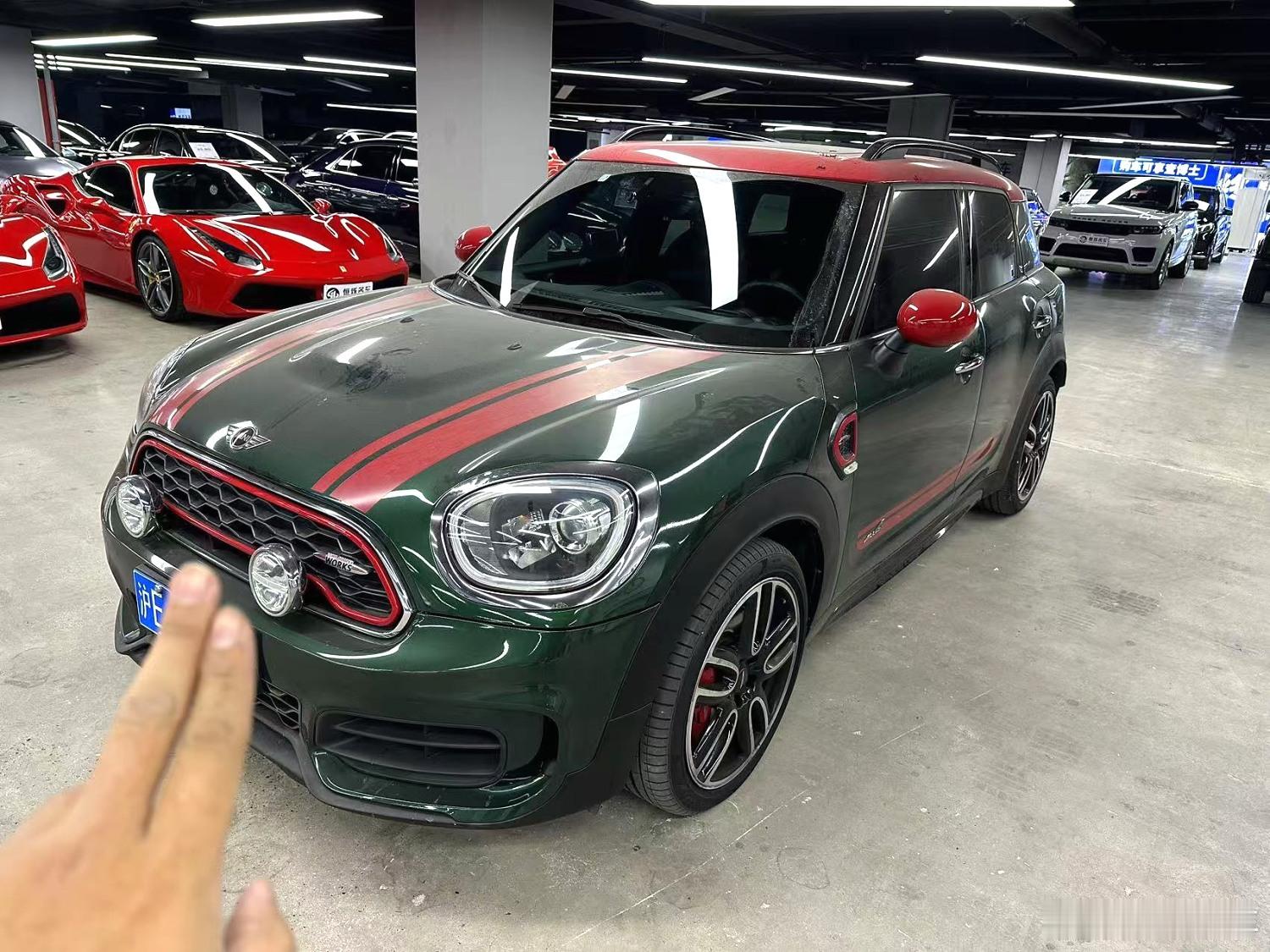 帮网友看了台mini country man JCW 真漂亮啊，这玩意儿新车40