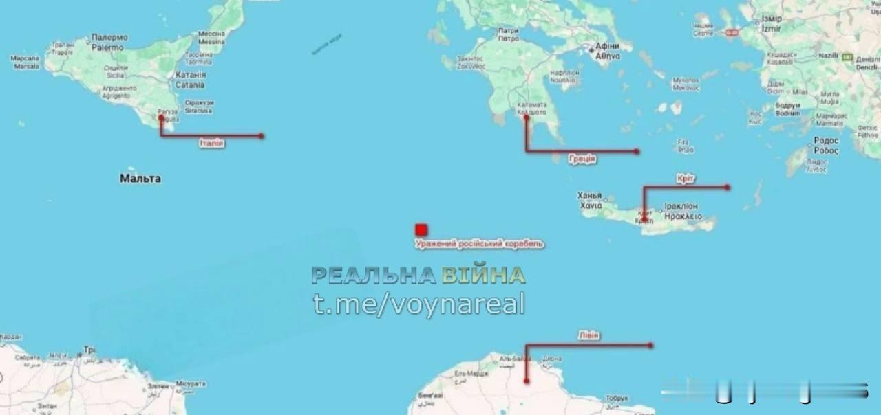 🚢💥 一艘俄罗斯秘密舰队的油轮在地中海遭到袭击：俄罗斯媒体报道称，俄罗斯军事