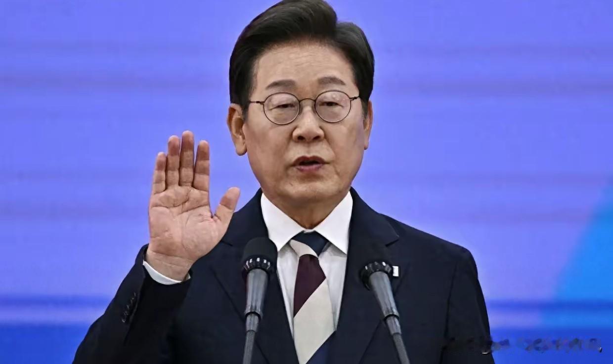 日本提高华人签证费后，韩国宣布了。
​7月1日这一天，东亚两个邻居在签证问题上走
