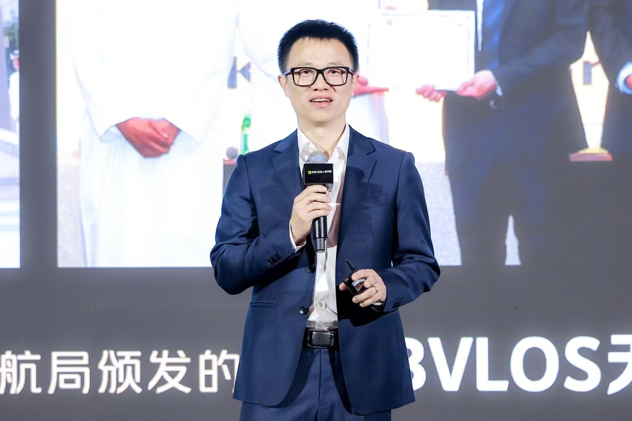 今天听了美团机器人研究院的直播，感觉有些出乎意料，不仅已经把无人机外卖送到了迪拜