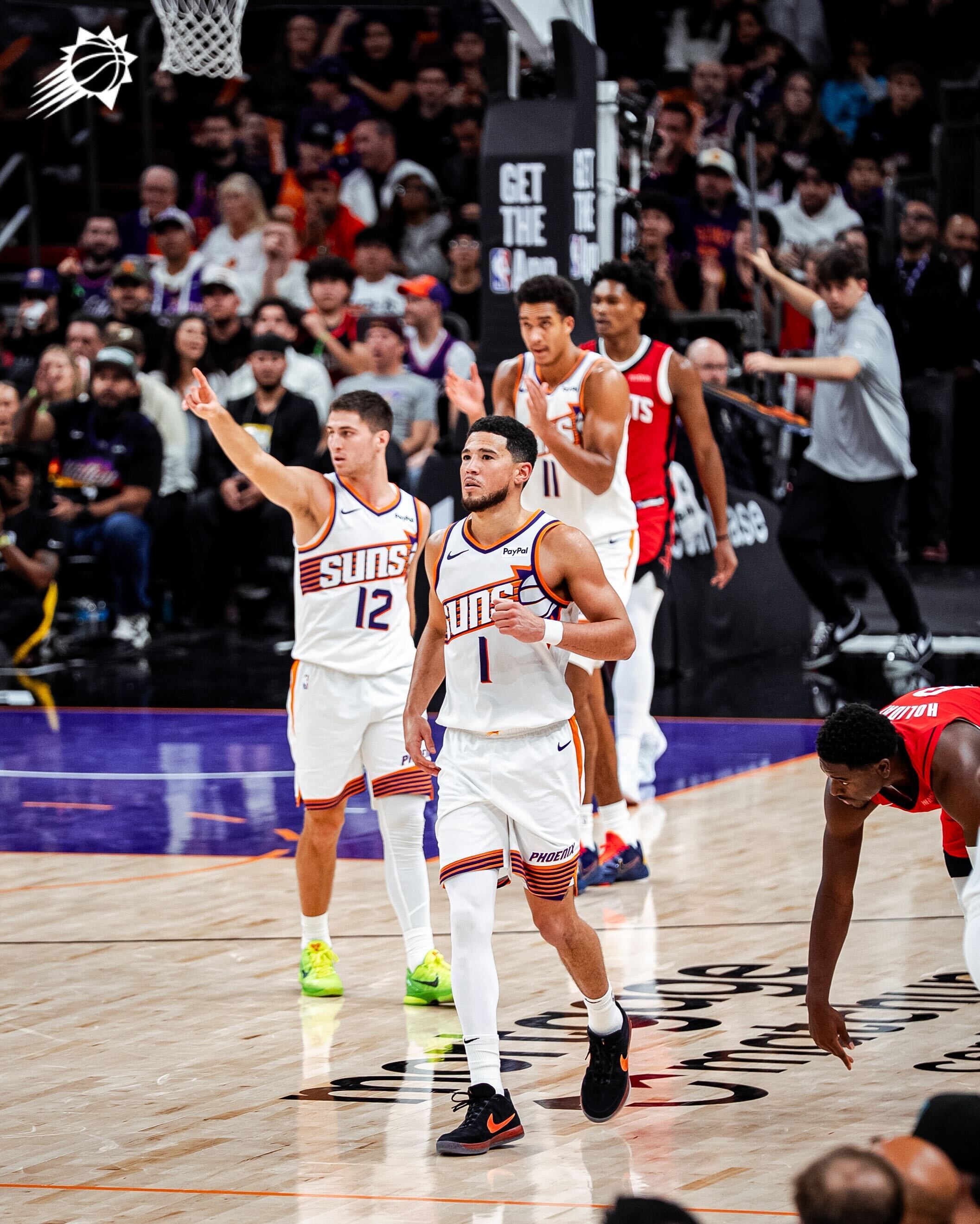 吉莱斯皮三分命中！第四节刚刚开始15秒！！