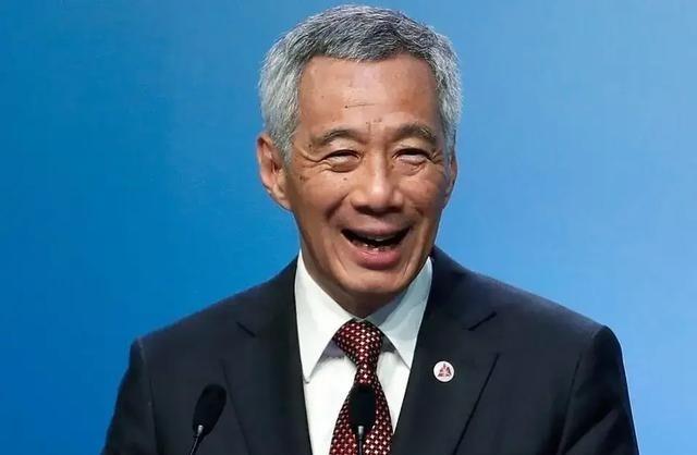 黄循财三次挑衅中国，把新加坡逼上绝路，李显龙忍无可忍当众痛批！李显龙发火的背后，