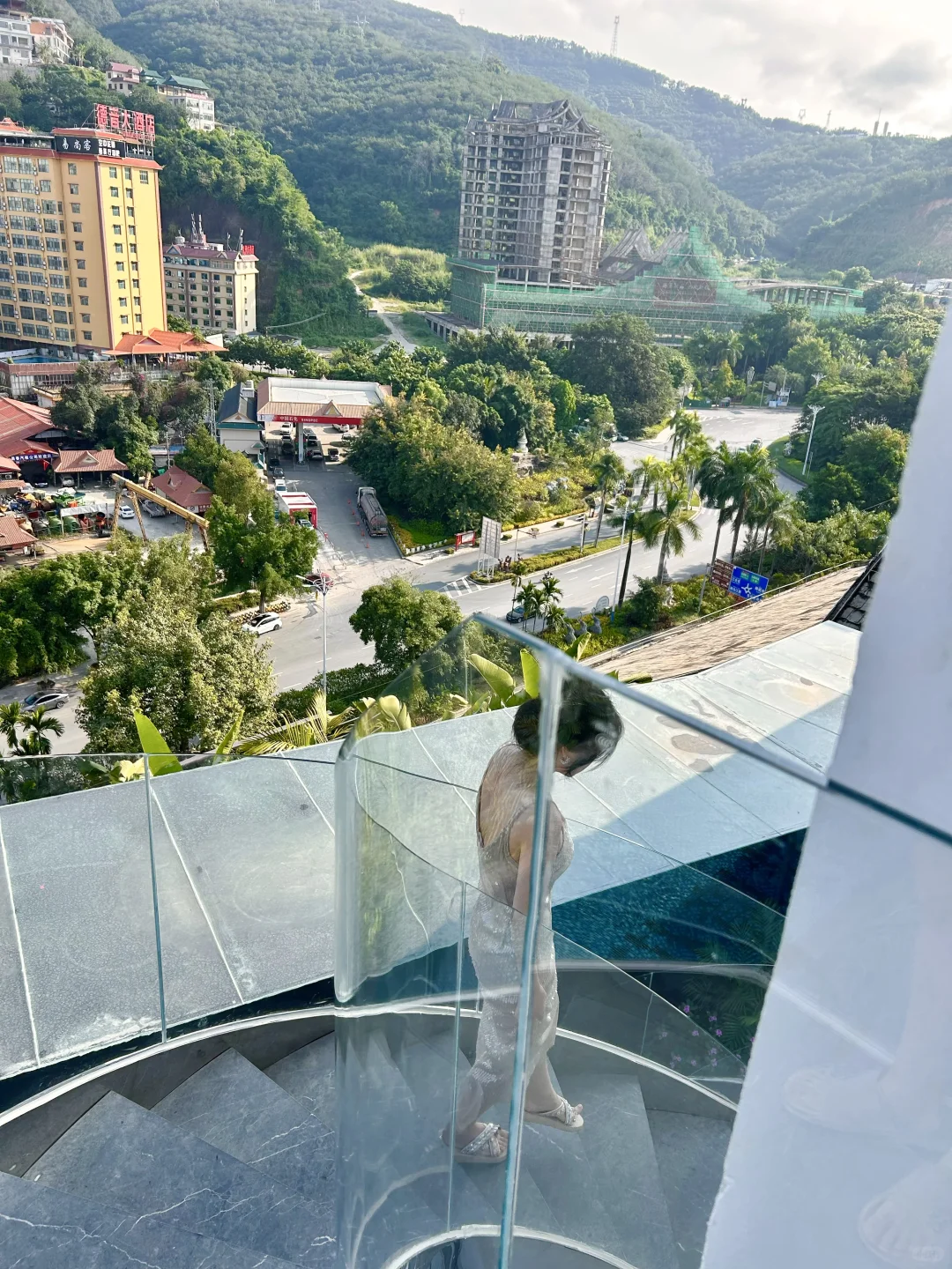 西双版纳｜仿佛置身于花语丛林之中的酒店