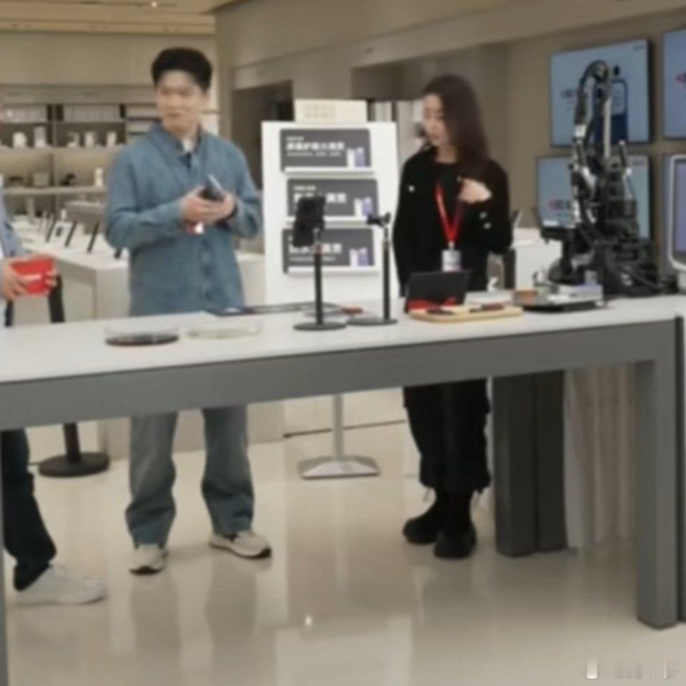 谁和我一样被戳中！世界冠军也爱《K歌之王》，瞬间想点开循环～ 赛场上是霸气王者，