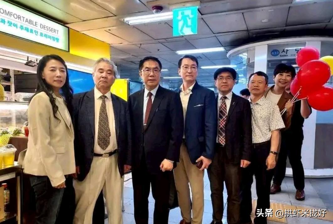 他可以跑去韩国推销芒果，为什么她不能录制视频？

岛内绿营当局叫嚣禁止县市首长参