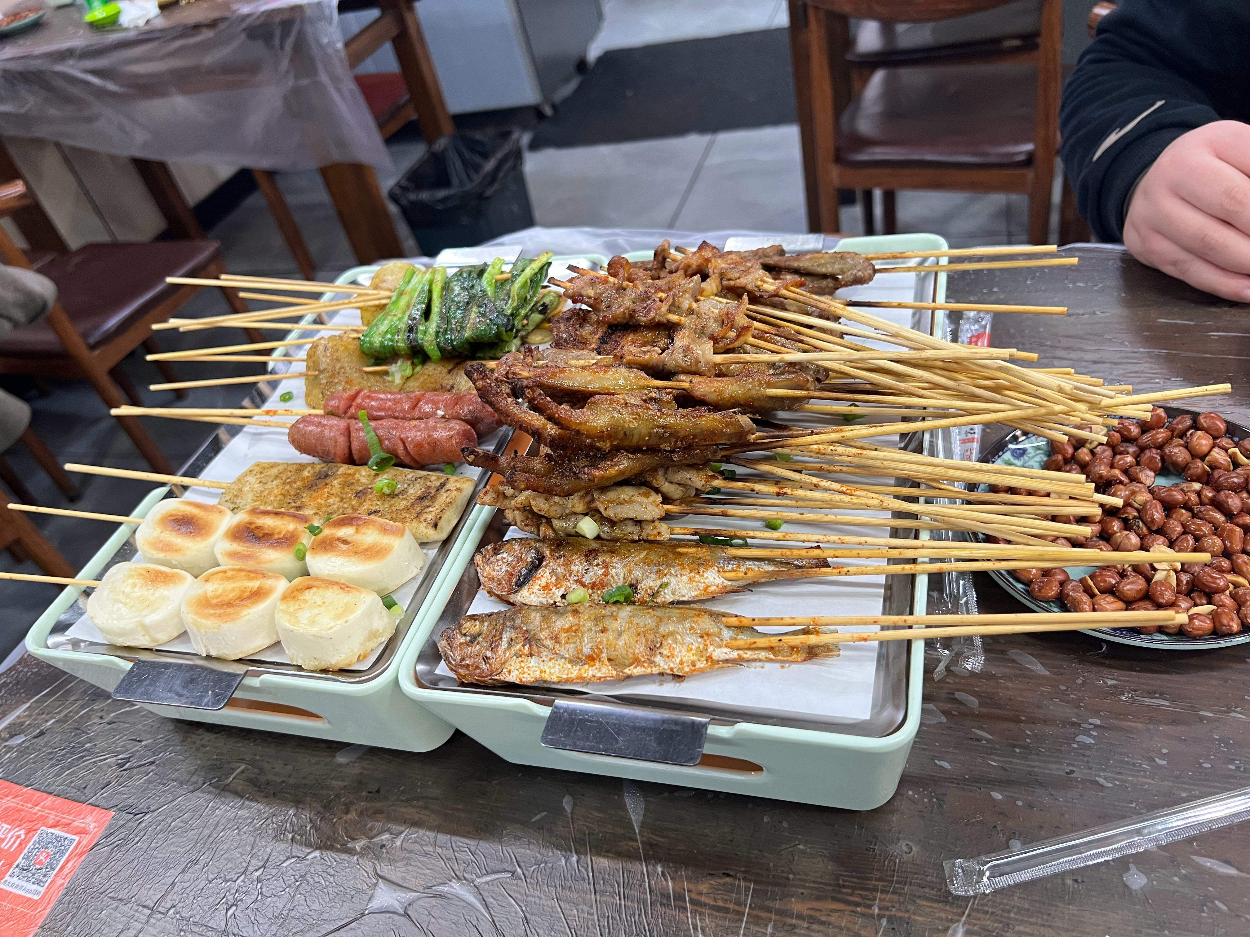 最近心情不错，搞点小烧烤恰一下 