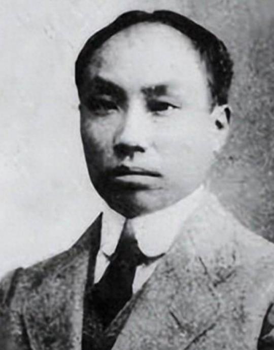 1942年5月27日，陈独秀病逝于四川的一个小山村里，临终前对妻子潘兰珍说道：“