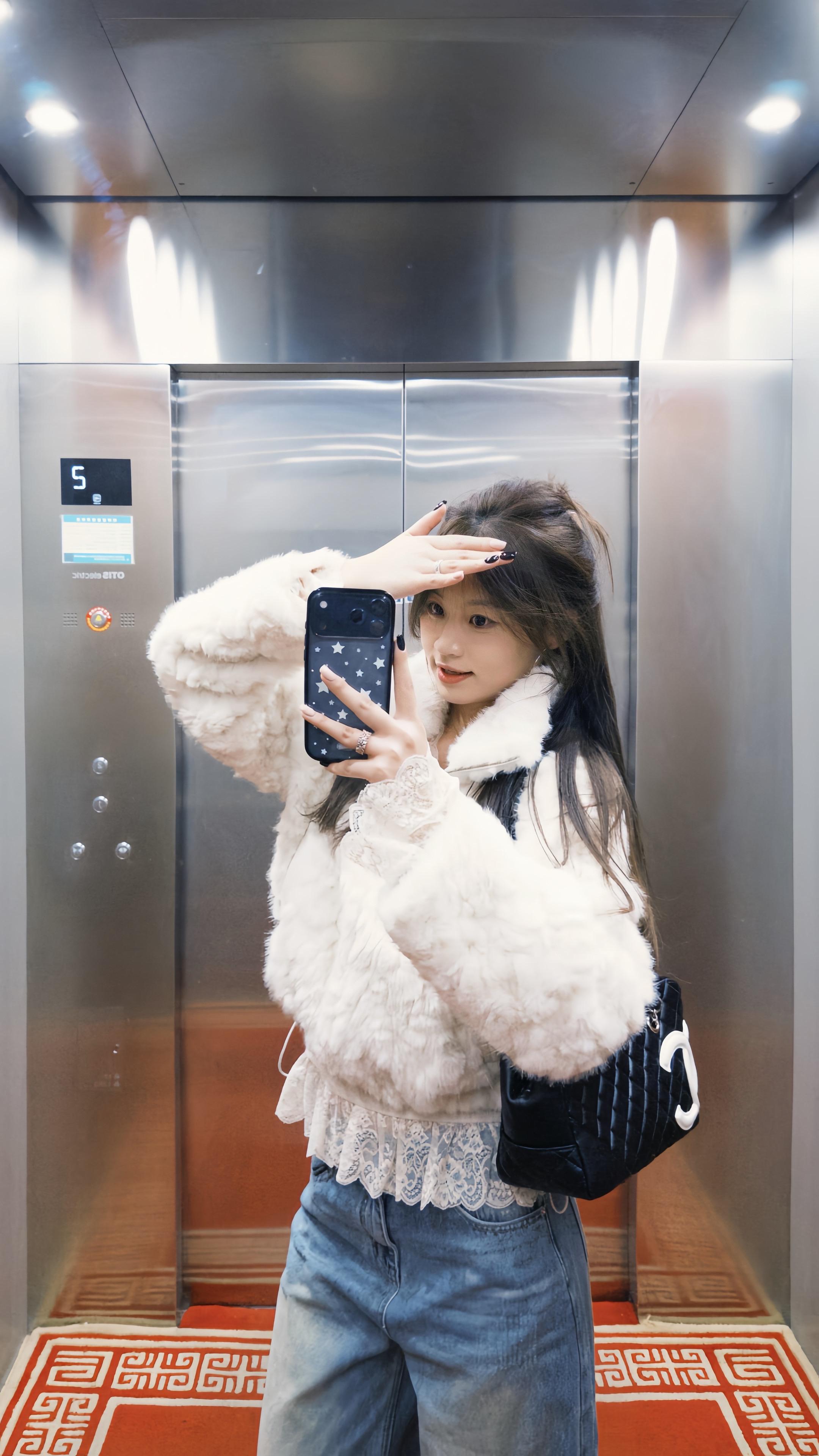 别贪心 我们不可能什么都有 别担心 我们不可能什么都没有