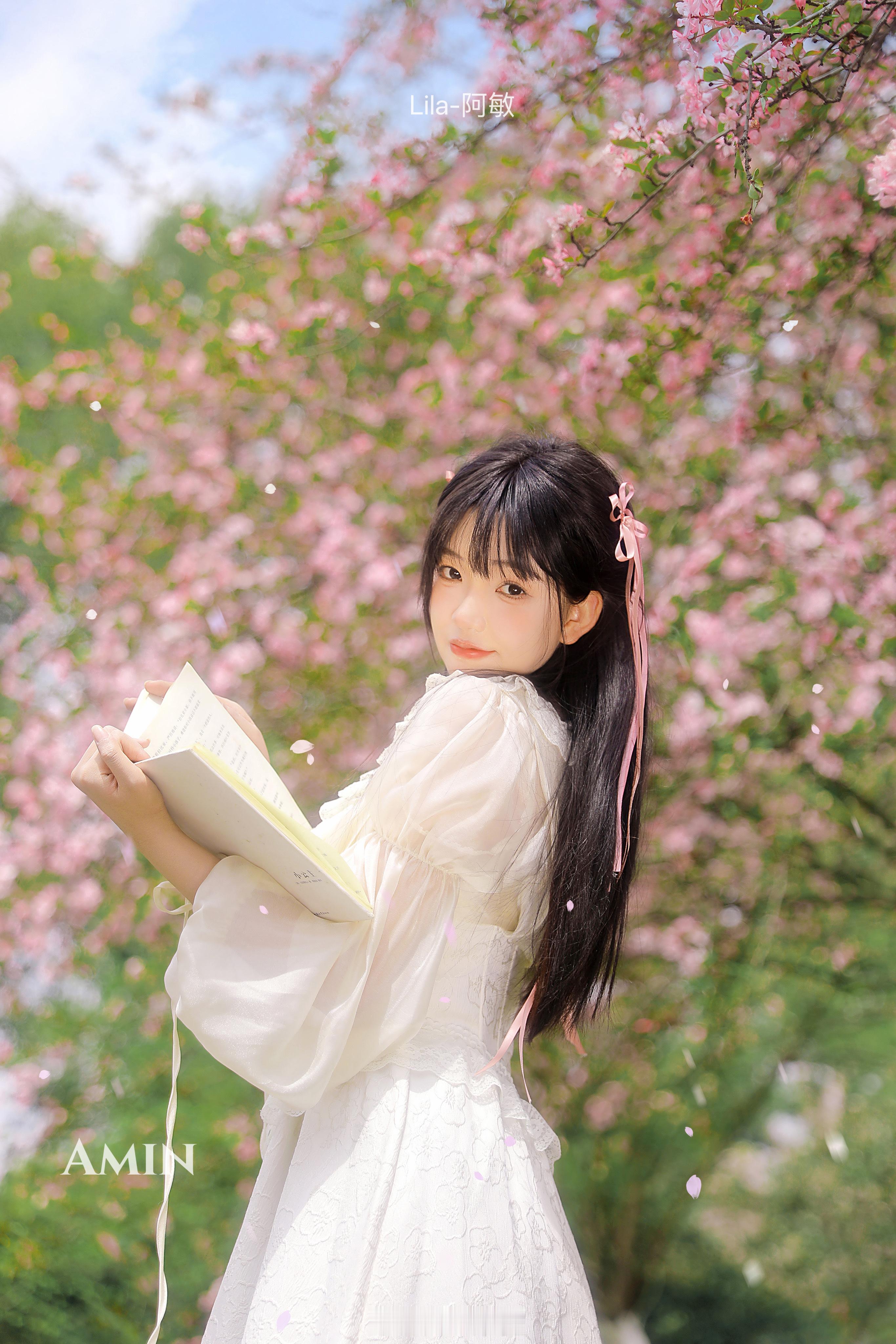 赶个成都🌸末班车摄影师阿敏客片分享成都约拍[超话]少女写真成都樱花 ​​​