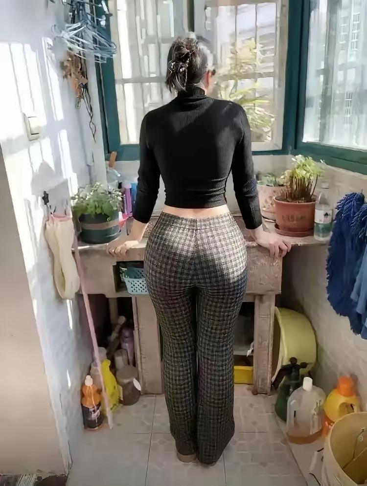 春天来了，阳光明媚，多出来嗮嗮你的背…
春日晒背 背背更快乐