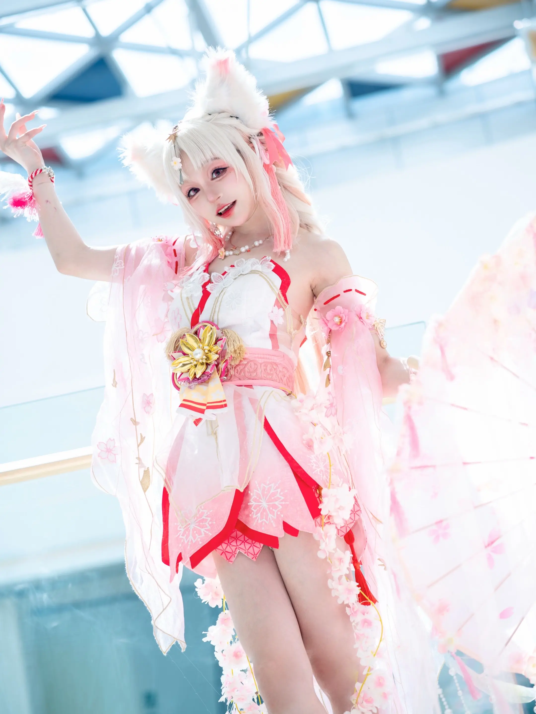 “我叫胡桃，是土御门的天才阴阳师~”🌸。只是让老粉随便拍拍 结果一拍...