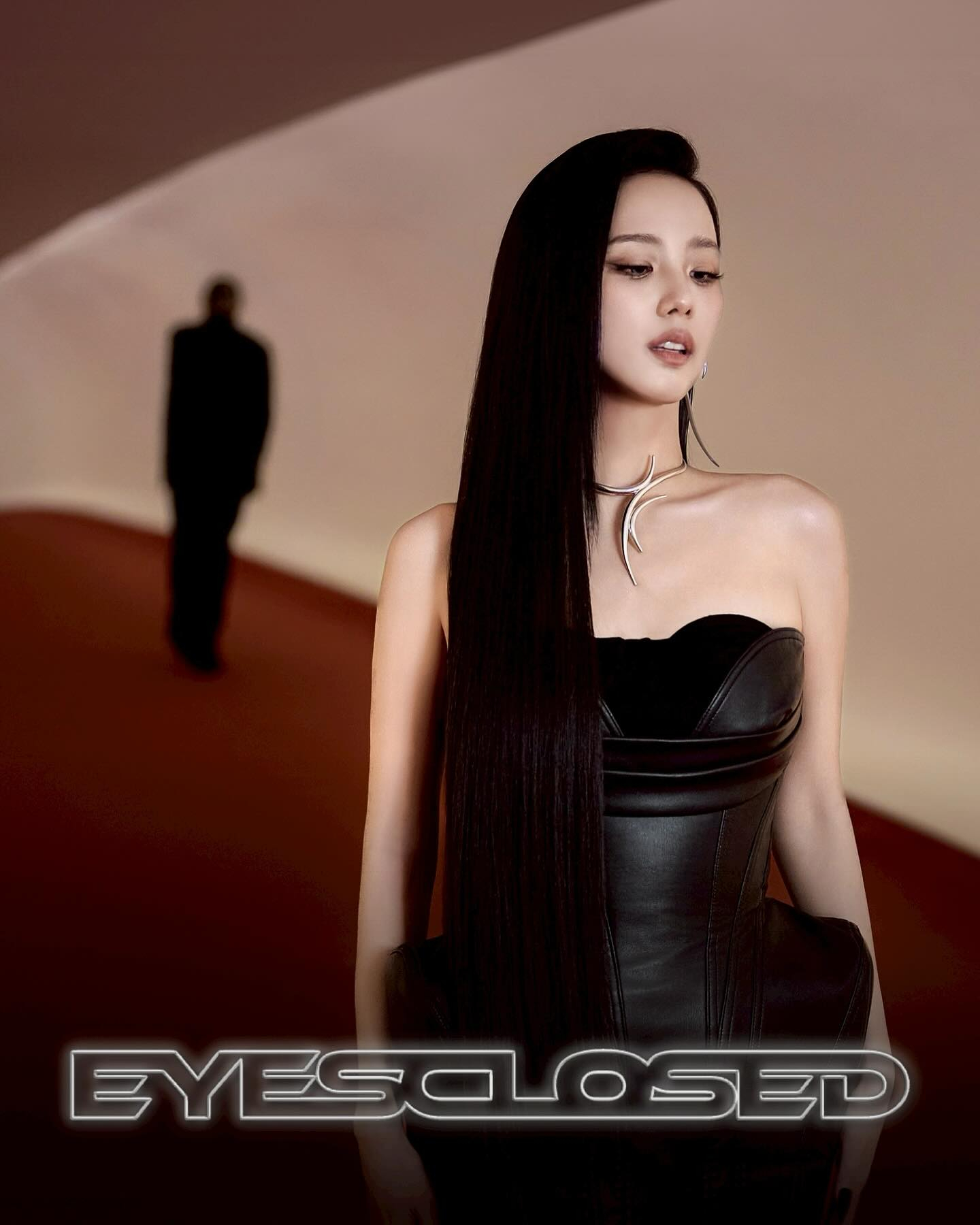 OMG！JISOO金智秀被曝将和美渣ZAYN合作发行新单Eyes Closed！