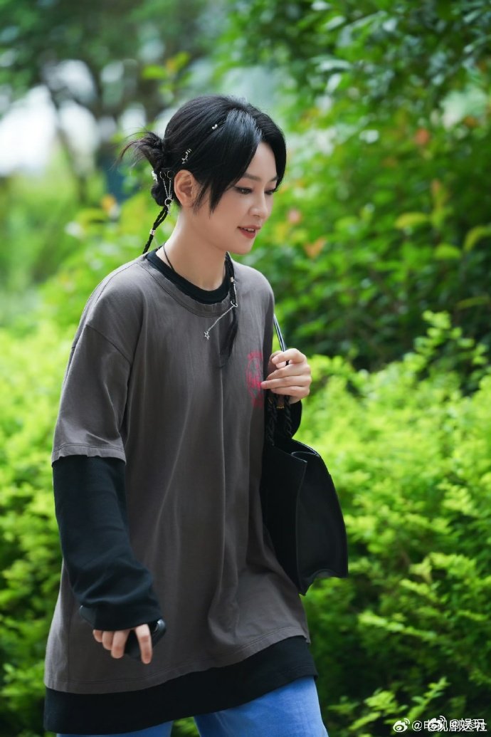 密逃8杀青 密室大逃脱密逃 8 圆满杀青，笔笔硬核带队闯关，胆小 F4 抱团受惊