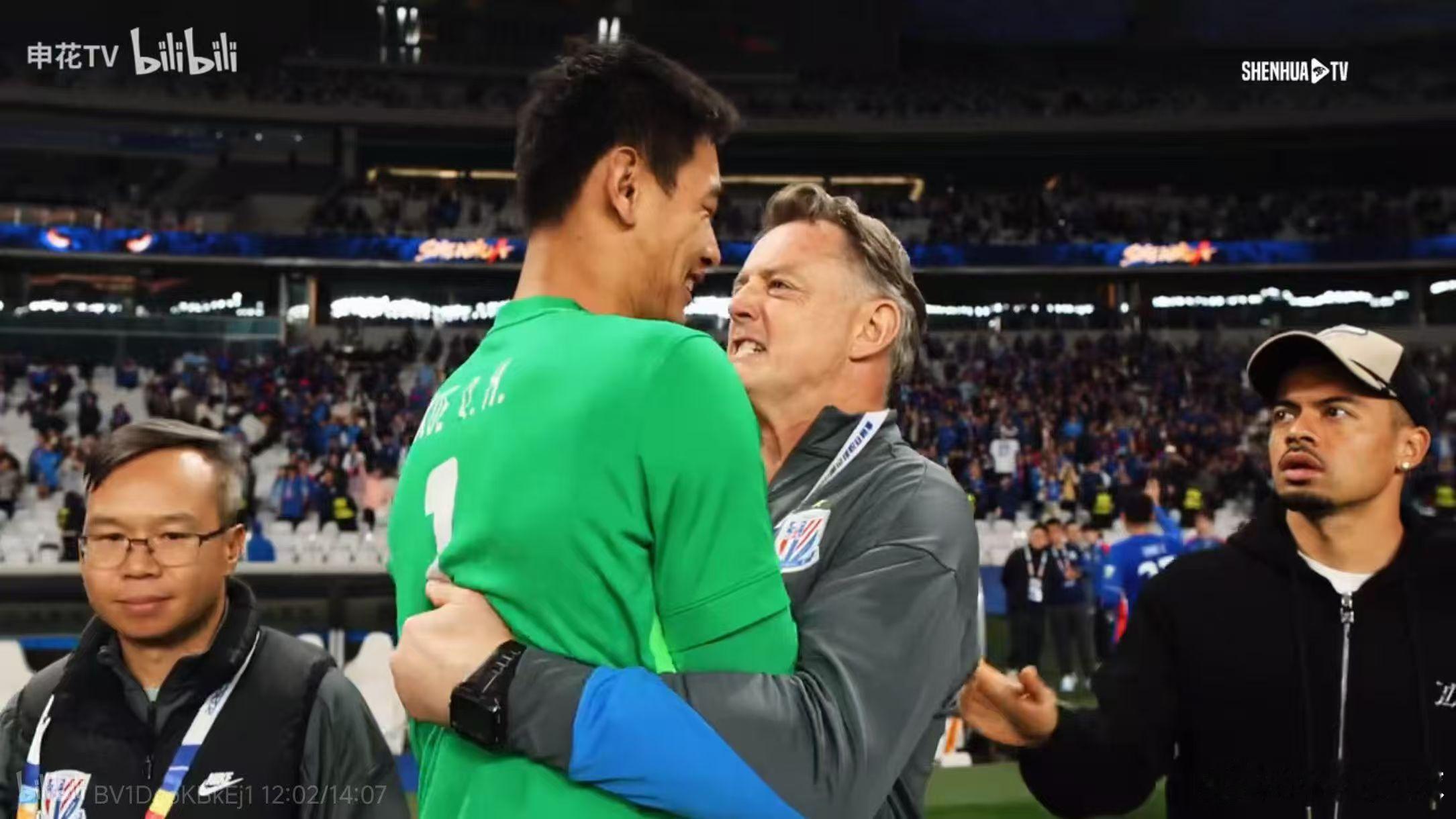 上海申花托尼·罗伯茨:庆浩啊，你是真给我争气啊！好样的！未来是你的！上海申花