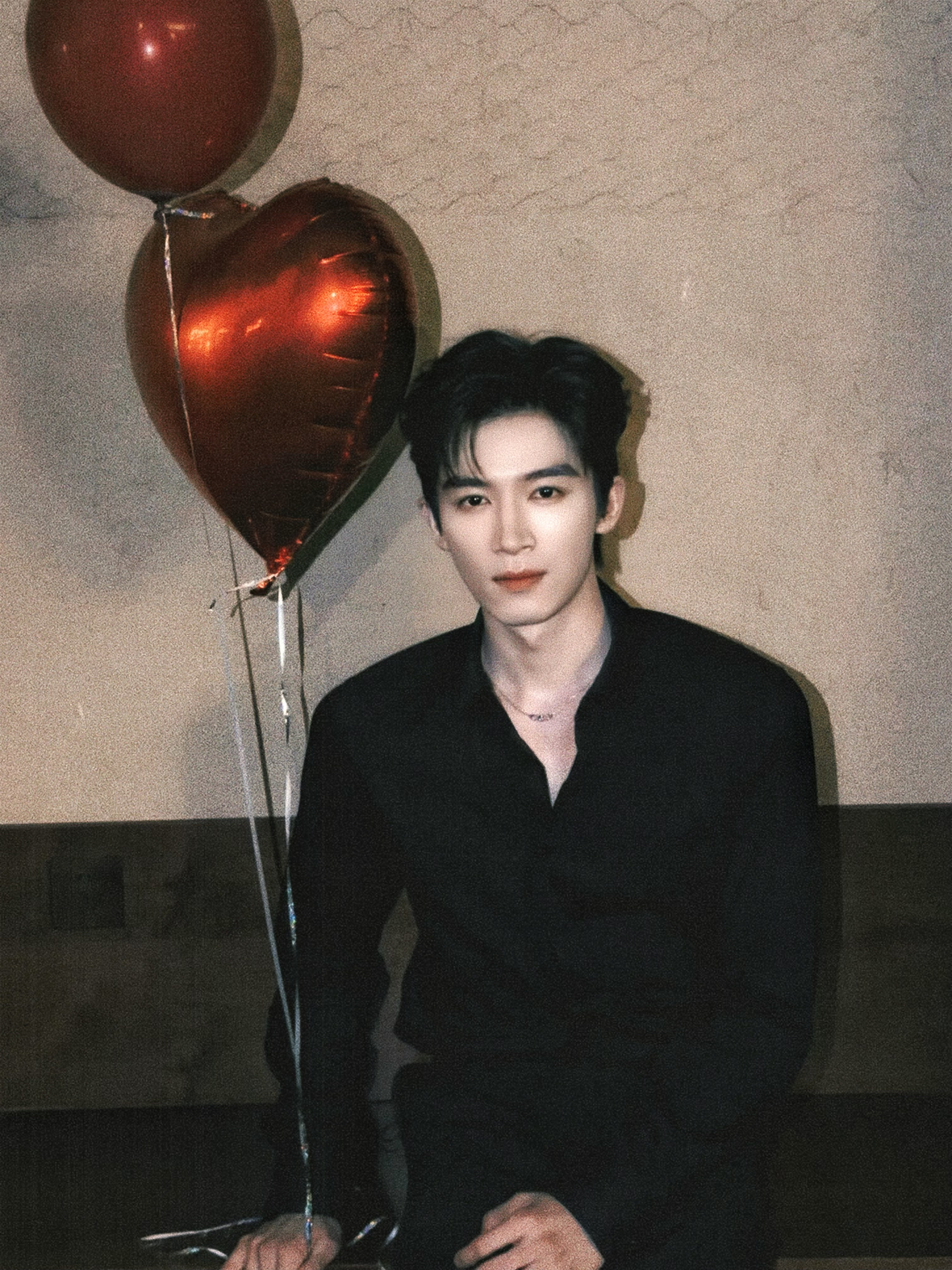 王星越 🖤🖤🖤 