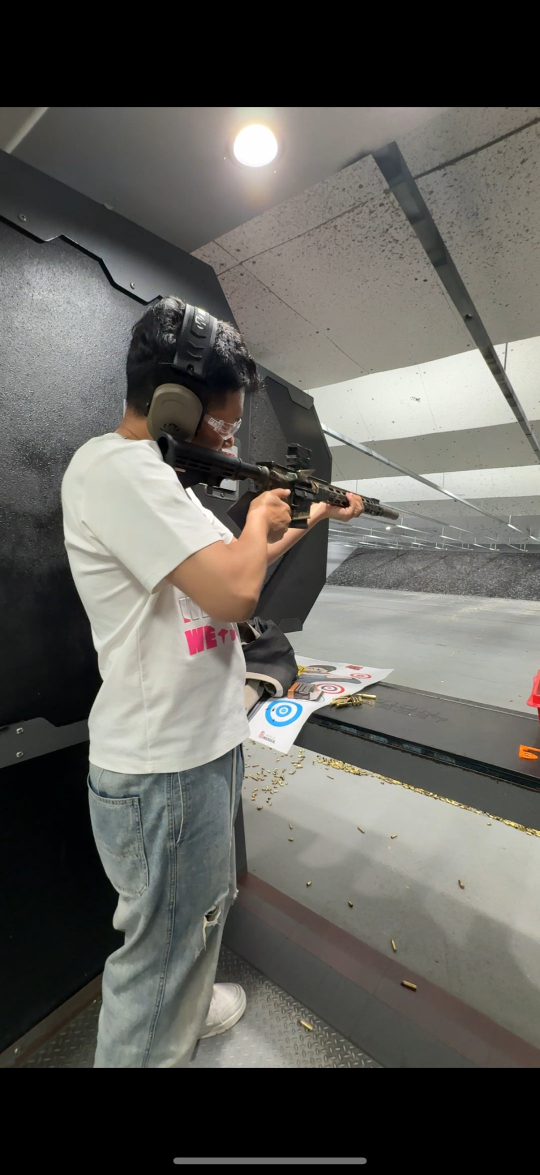 来美国，必须得有这个能力，保护好自己，认真实习一下，沙鹰太狠了，后坐力太大了，虎