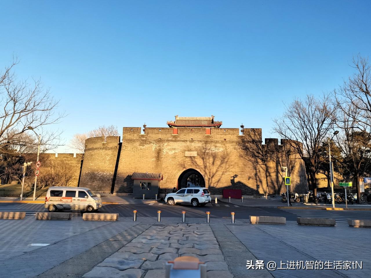 1937年7月7日夜，日军谎称一名士兵失踪，要求进入宛平城，遭到中国守军拒绝。7