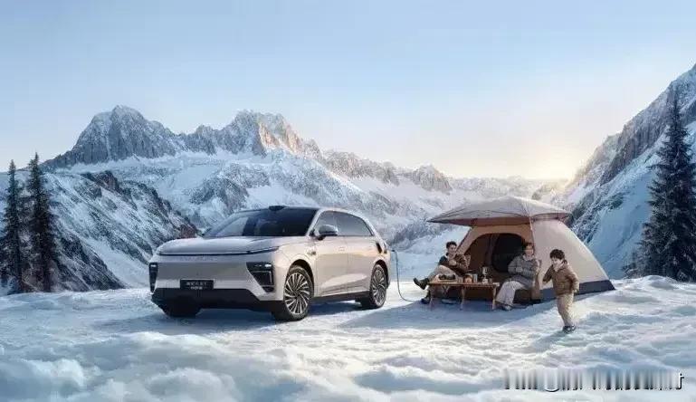 超能智享 SUV 全新星纪元 ET 增程四驱
这款车型凭借着黄金增程、雪豹四驱、