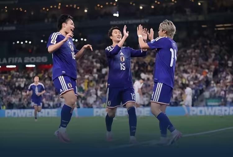日本4-0突尼斯，挽回亚洲足球颜面！

在今天中午日本vs突尼斯开赛之前，亚洲队