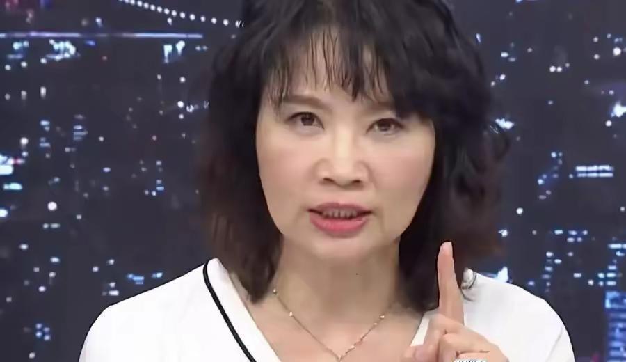 这次要给陈凤馨点赞！因为陈凤馨对岛内签定的台美贸易协议分析得非常清楚与透彻，她把